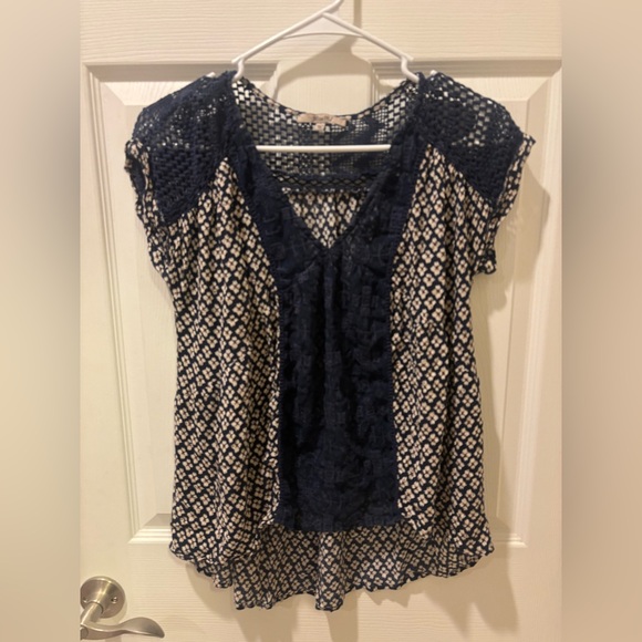 Miss Me top with lace - Picture 1 of 7